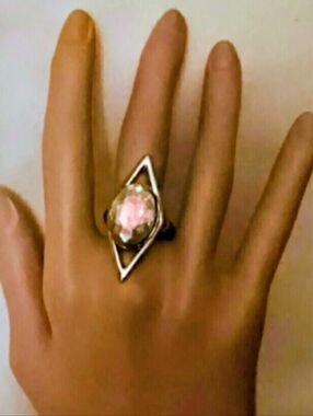 Vintage Iridescent-Like Multi-Color Stone Fashion Ring